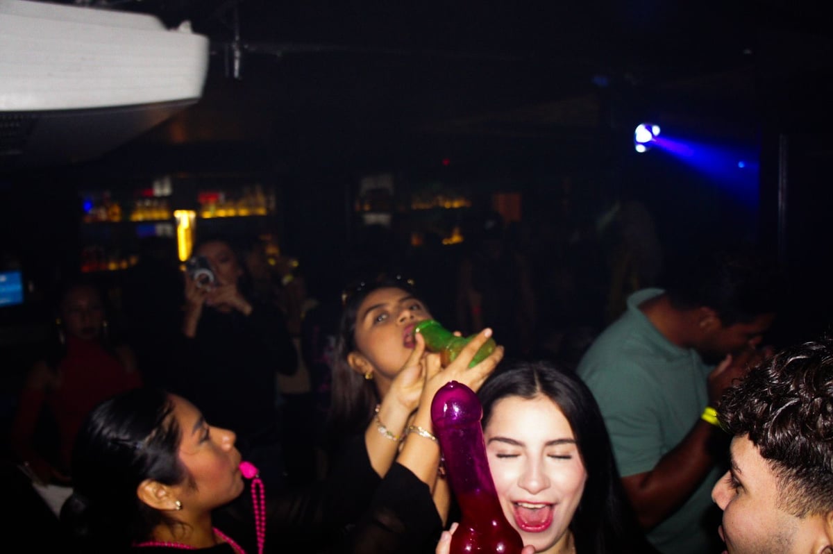Galería Sins Night Club - SinsNightclub11